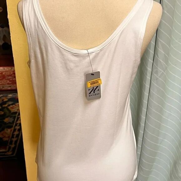 NWT ZOZO Large White Tank Top #YC15 - Picture 3 of 6